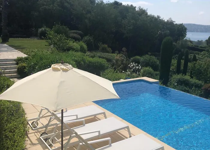 Villa Golfvilla Riviera *